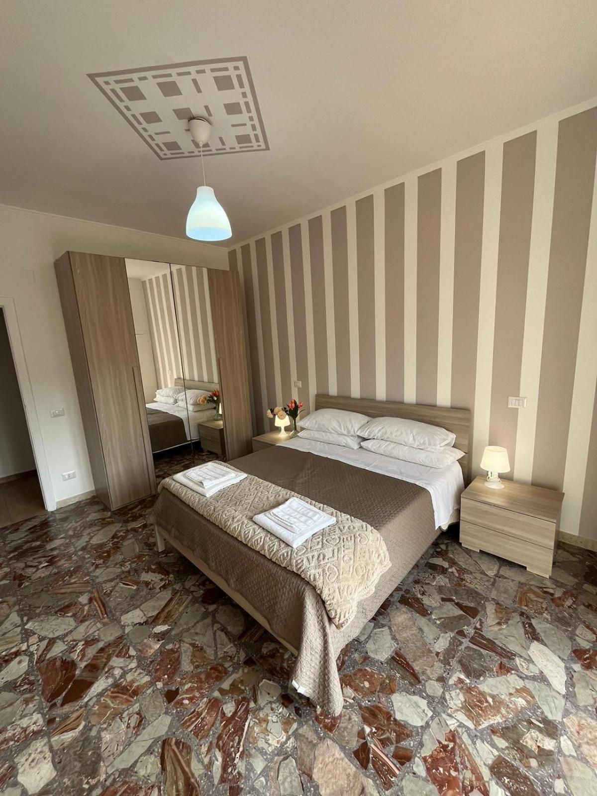 Апартаменти Panorama House Da Tony Неаполь Екстер'єр фото