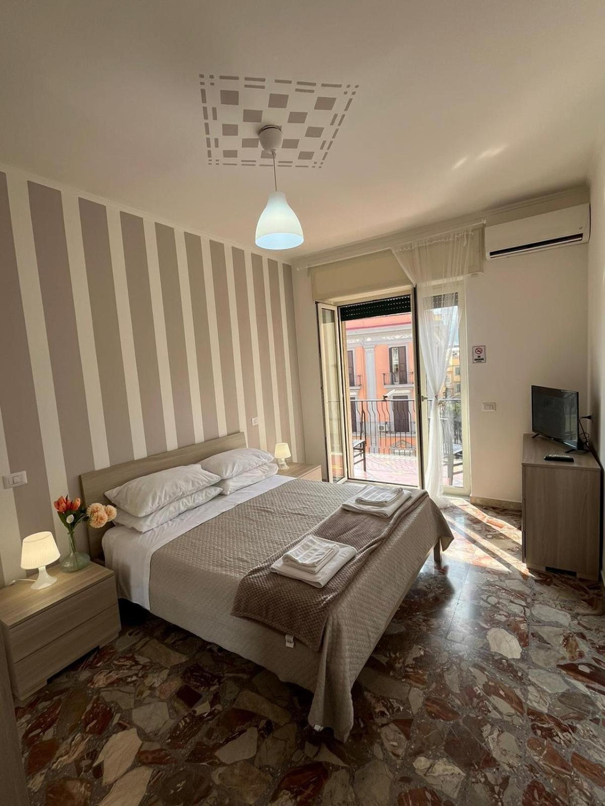 Апартаменти Panorama House Da Tony Неаполь Екстер'єр фото